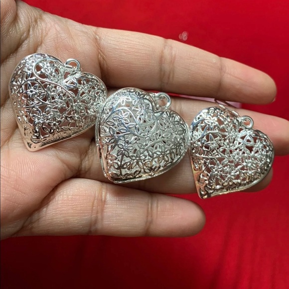 925 Sterling Silver Flowery Heart jewelry set - Picture 9 of 10